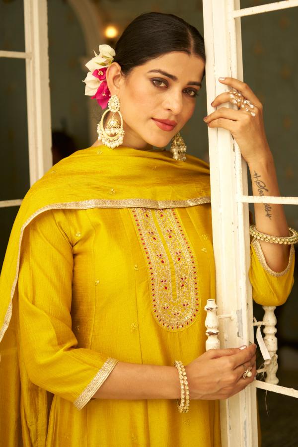 VredeVogel  Samyukta Heavy Vichitra Silk And Anarkali Style Embrodiry